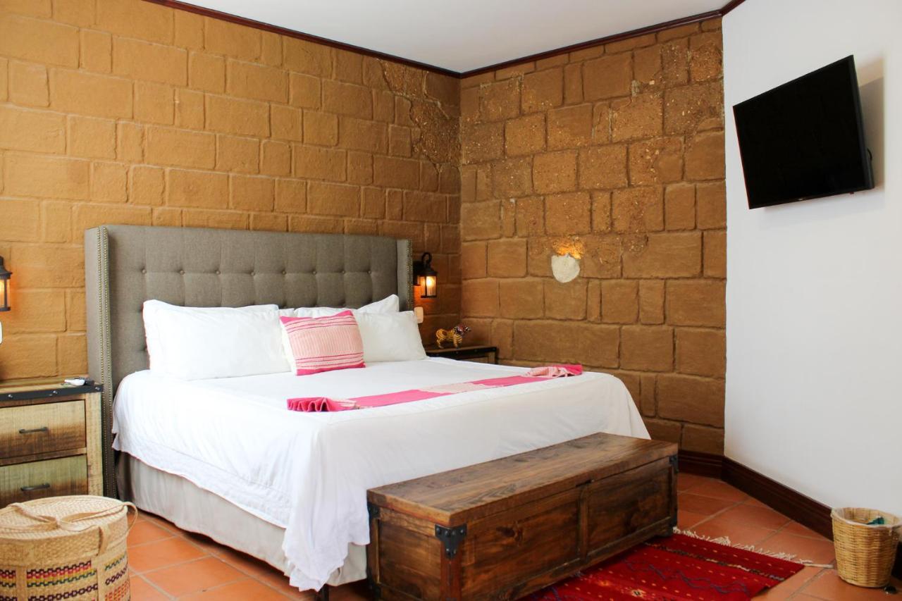 Casa De Adobe Gallery & Luxury Boutique Oaxaca Exterior photo