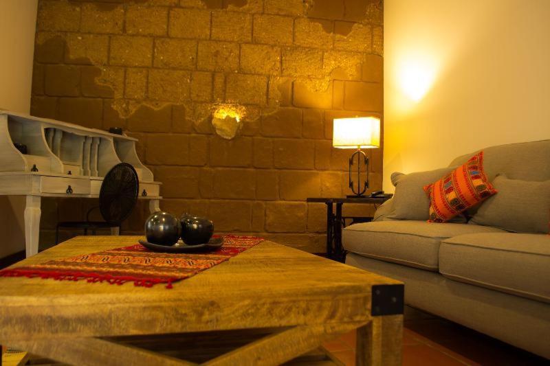Casa De Adobe Gallery & Luxury Boutique Oaxaca Room photo